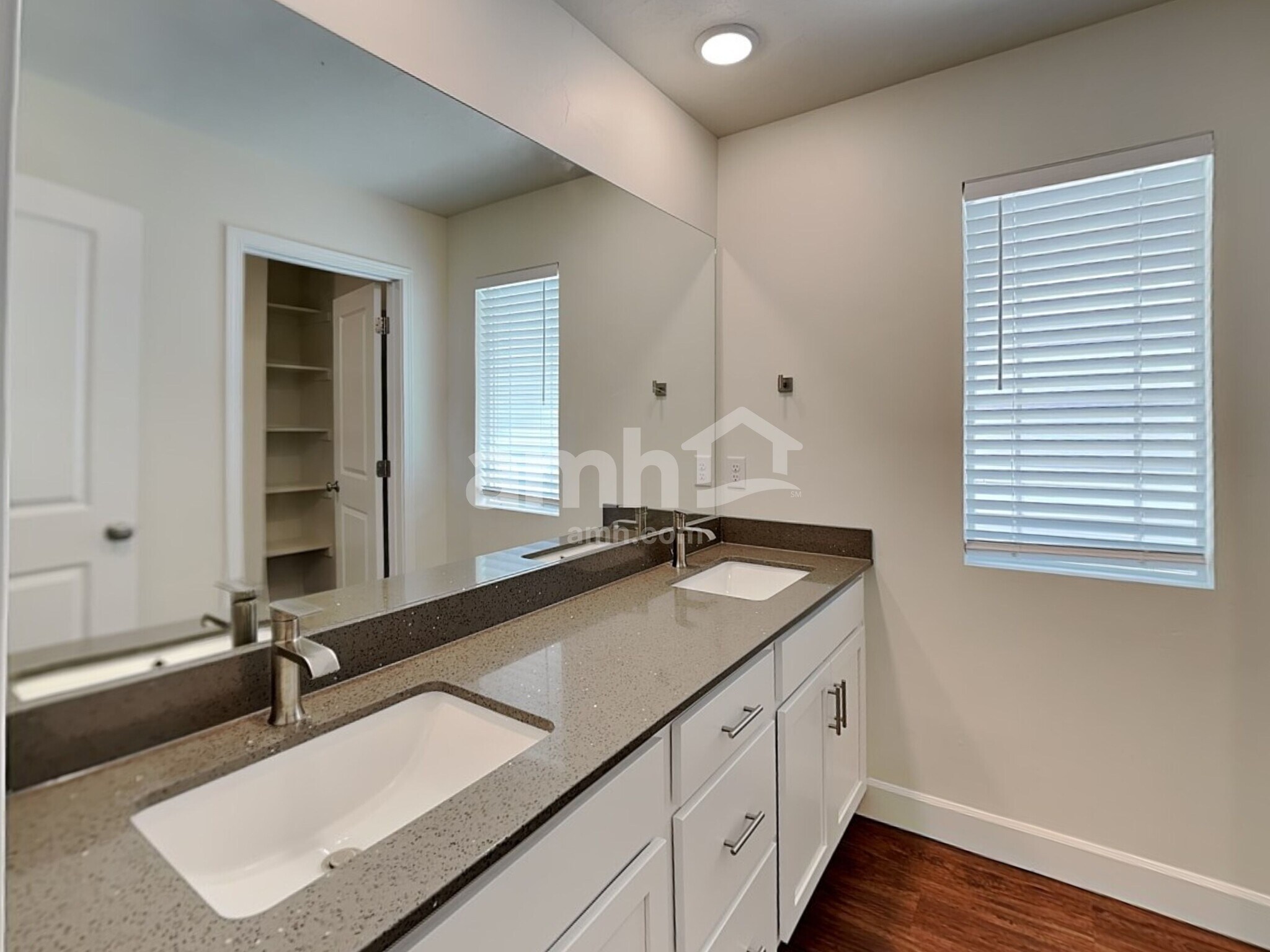 Building Photo - 7357 S Copper Rim Dr