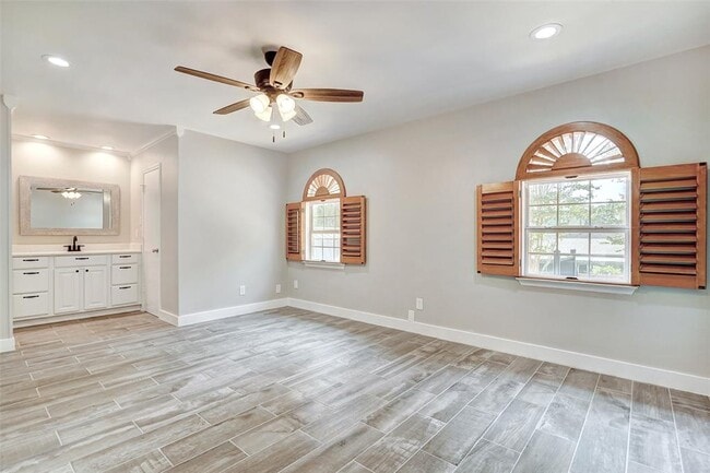 Building Photo - 12601 Mixson Dr