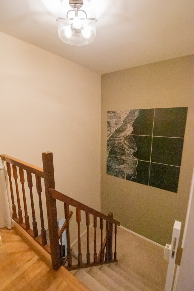 Building Photo - 1660 Sierra Woods Ct