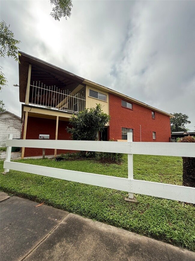 Primary Photo - 7126 Vandeman St
