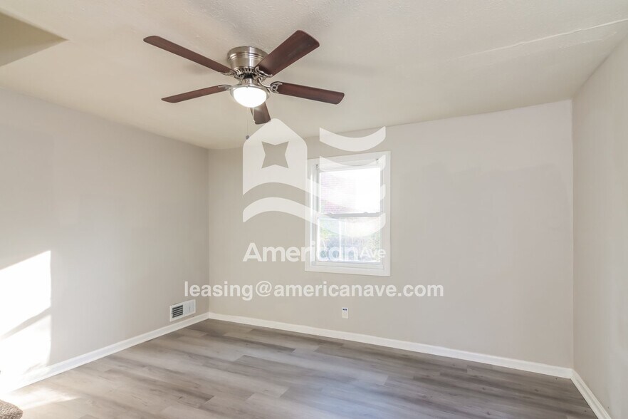 Building Photo - 2920 Pecan St