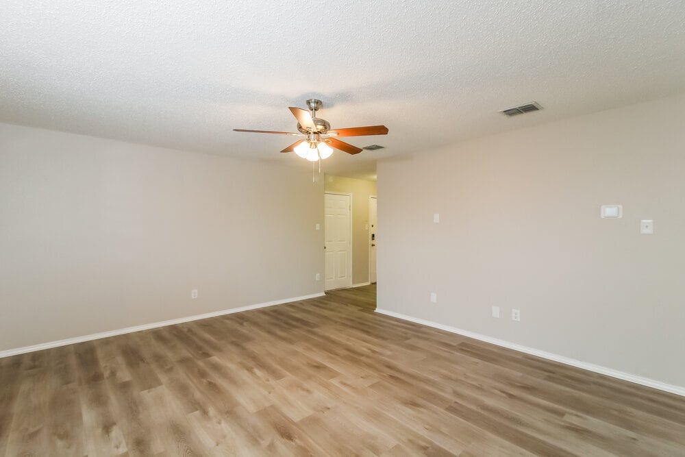 Building Photo - 1311 Dakota Trail