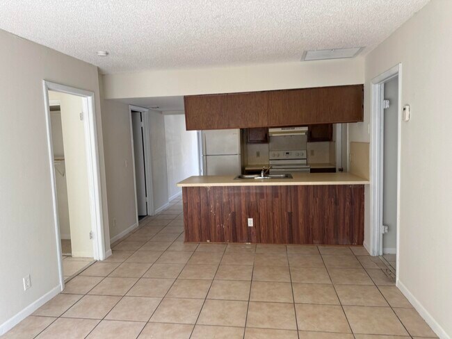 Building Photo - 1131 Goldenrod Rd