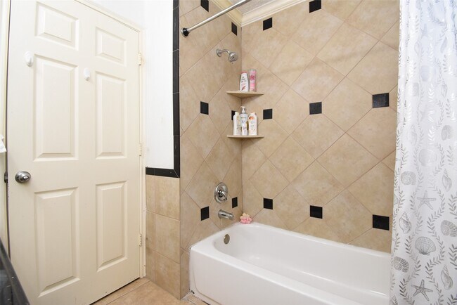 Building Photo - 7726 Miller Glen Ln