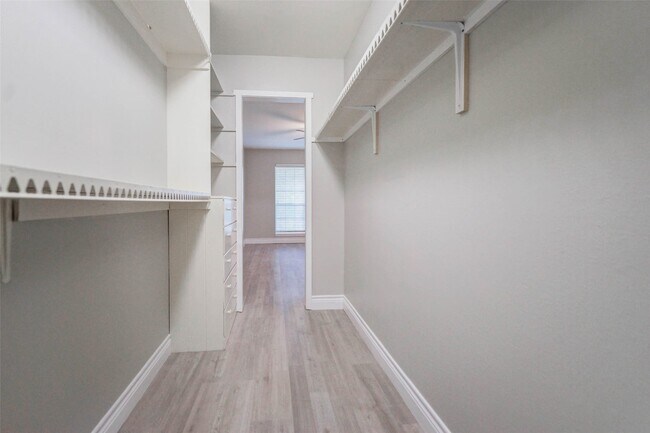 Building Photo - 845 Wax Myrtle Ln