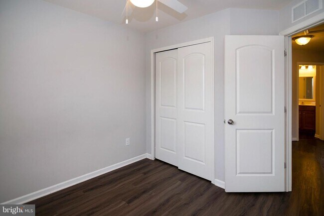 Building Photo - 56 Iron Gate Rd