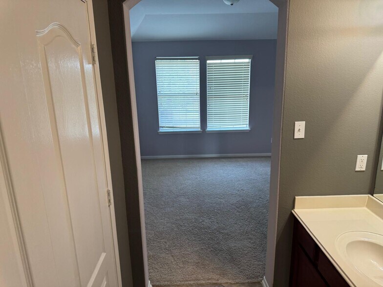 Building Photo - 29815 N Legends Chase Cir