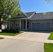 Building Photo - 8845 Red Beryl Dr