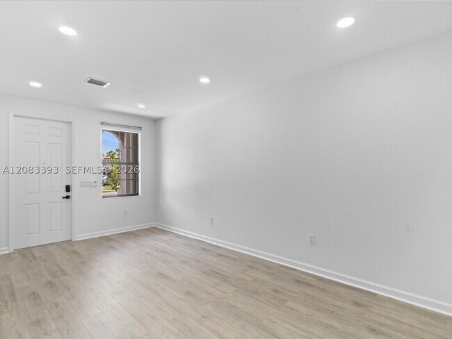 Building Photo - 11628 NW 87th Ln