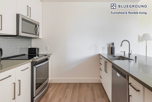 Building Photo - 331 El Camino Real