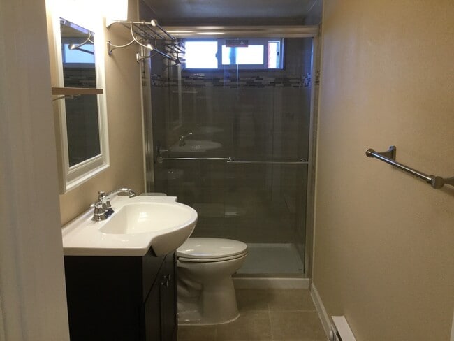 Building Photo - Charming 2-Bedroom Home in Prime Pecks Dri...