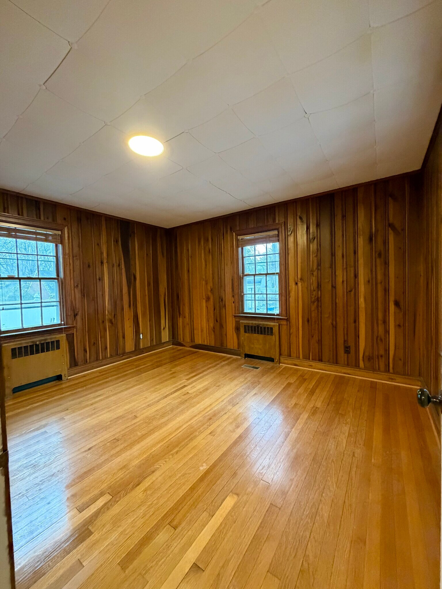 Building Photo - 134 Hull St