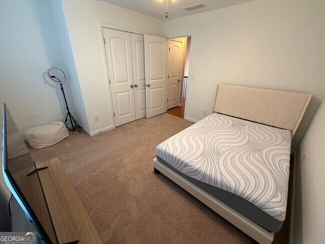 Building Photo - 1684 Lancaster Creek Cir SW