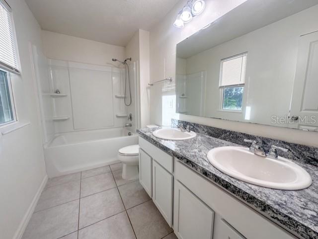 Building Photo - 6369 Domenico Ct