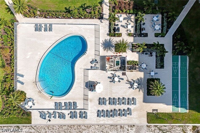 Building Photo - 3443 Gulf Shore Blvd N