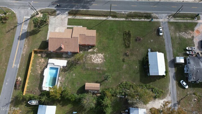 Building Photo - 607 N Star Ave