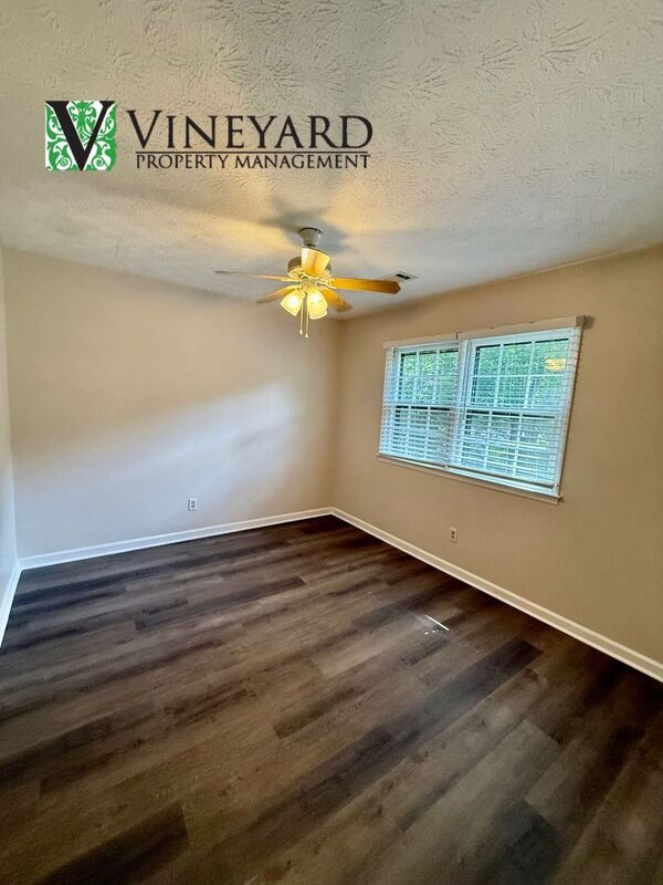 Building Photo - 4925 Falcon Wood Trace NE