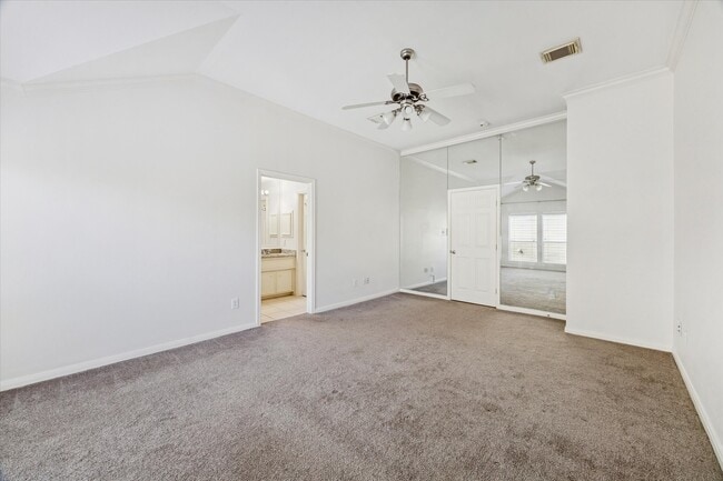 Building Photo - 1626 Genesee St