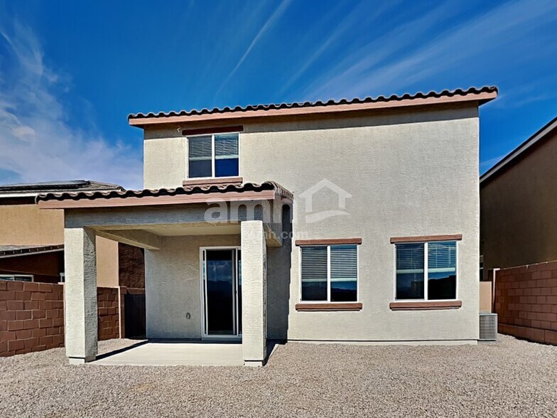 Building Photo - 6179 W Calle Lingo