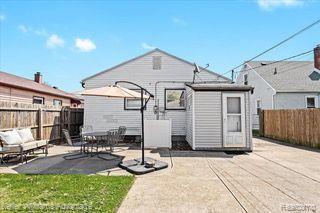 Building Photo - 5659 Lathers St