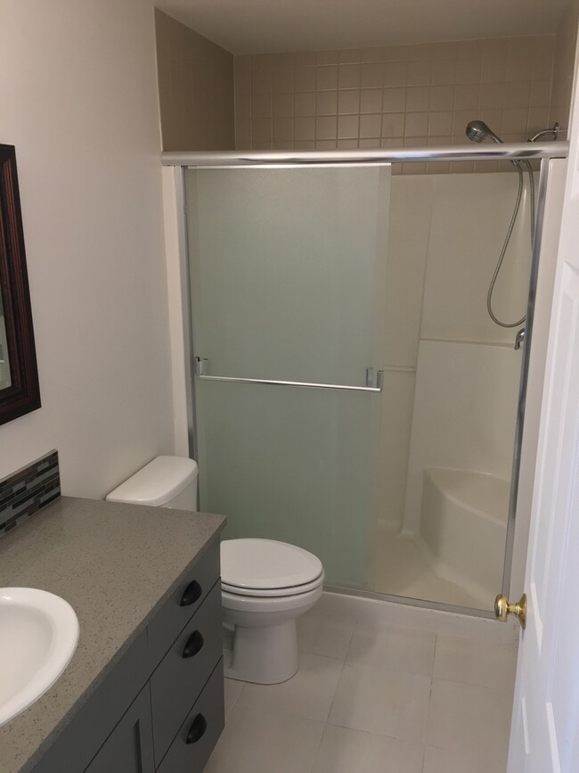 Building Photo - This Home Has It All!