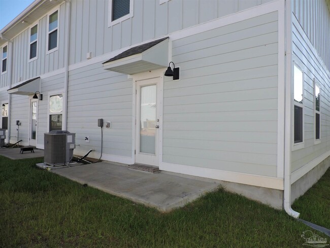 Building Photo - 9635 Nature Creek Blvd