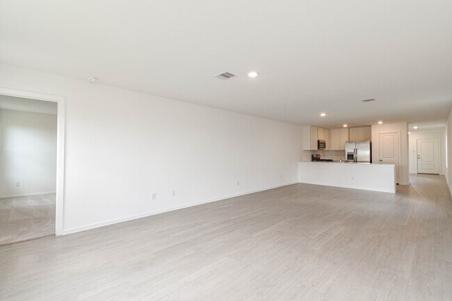 Building Photo - 355 Bush Mdw Ln