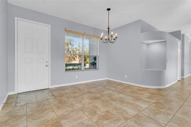 Building Photo - 8102 Country Run Pkwy