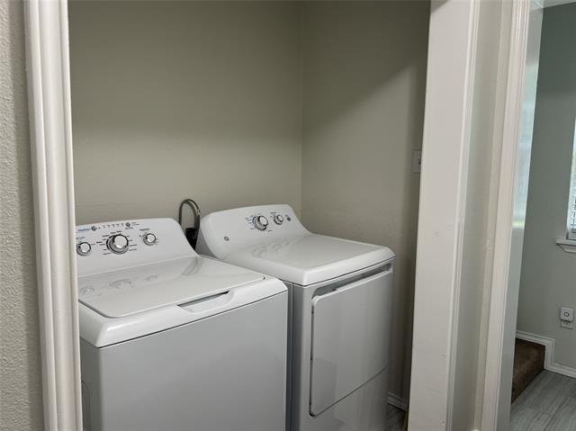 Building Photo - 414 N Flat St