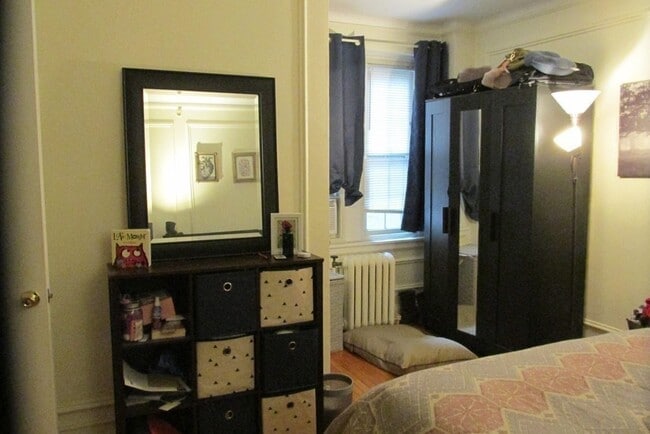 Building Photo - 1450 Beacon St