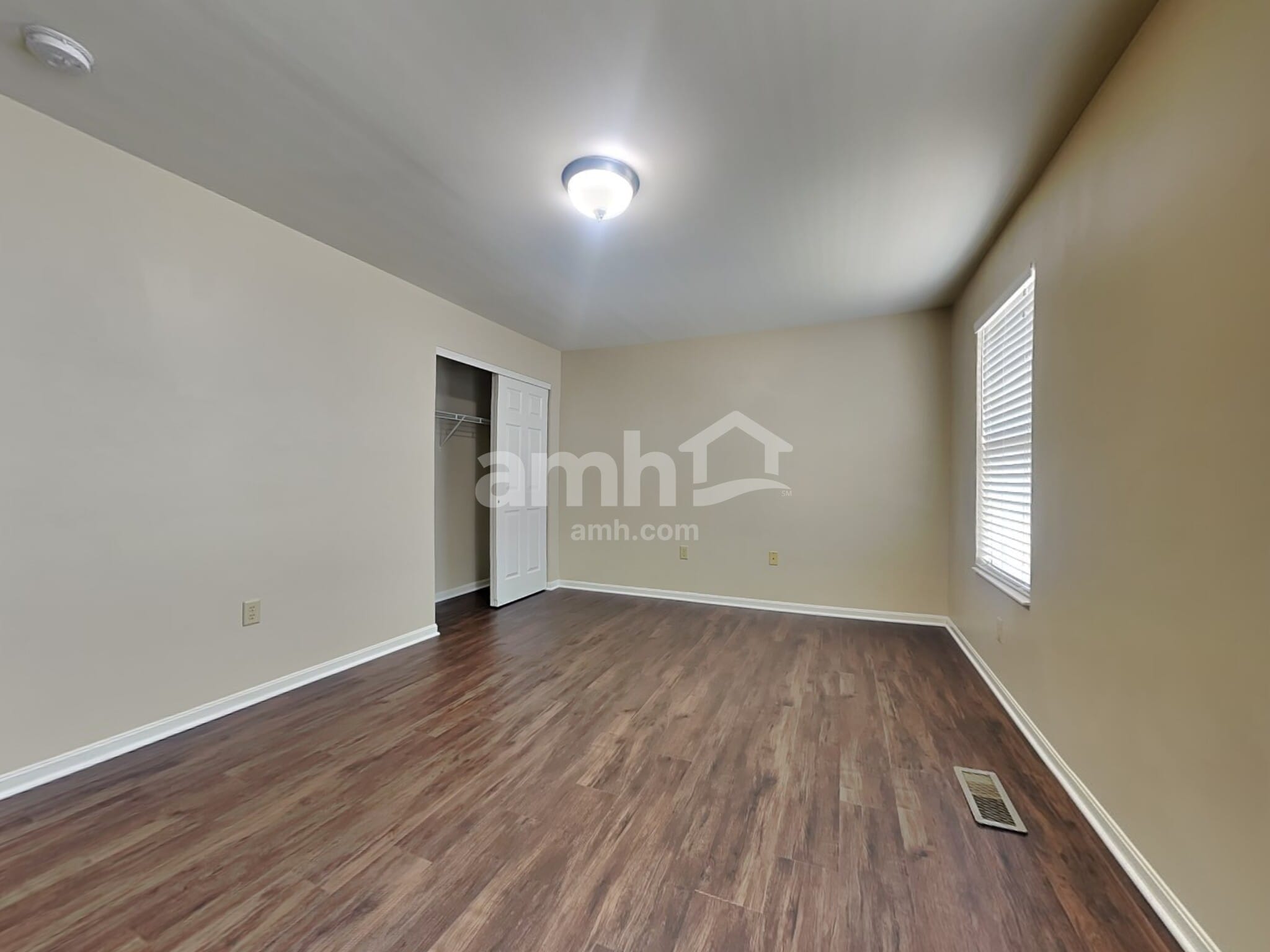 Building Photo - 1837 Cantwell Ct