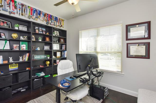 Building Photo - 1124 Putnam Dr