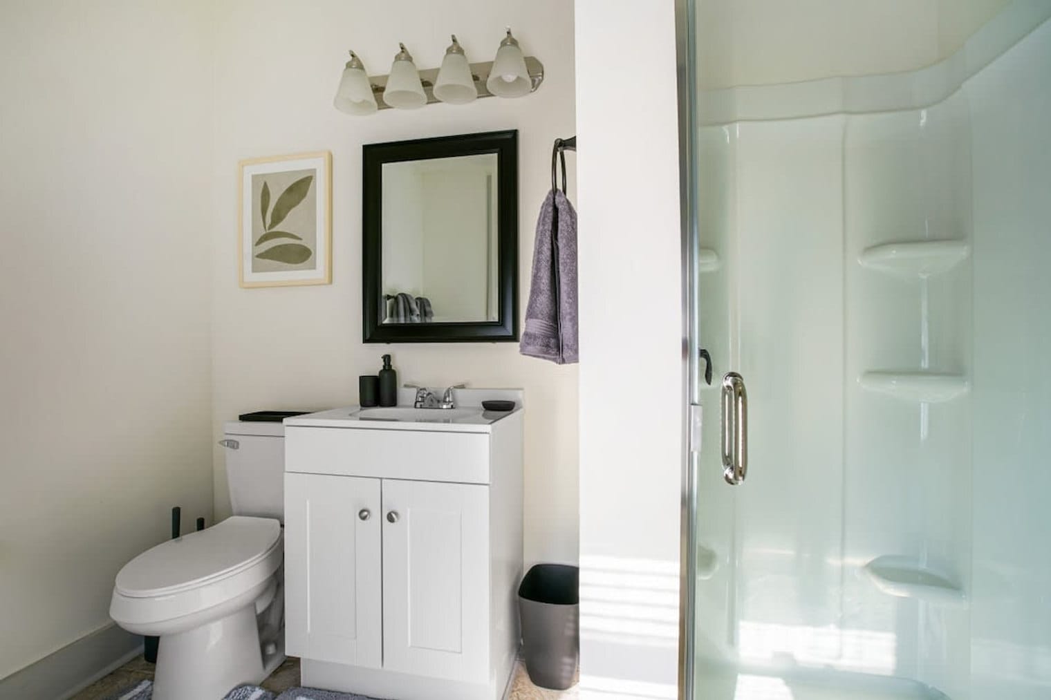 Building Photo - 1848 E 89th St