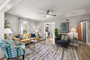 Building Photo - 3950 1st Ave N