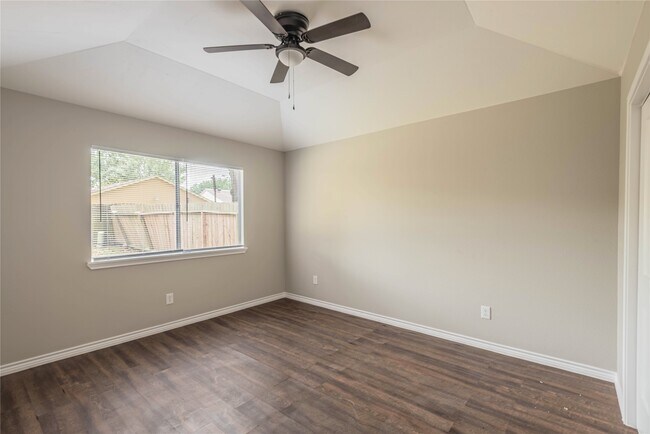 Building Photo - 7522 Pepperbrook Dr