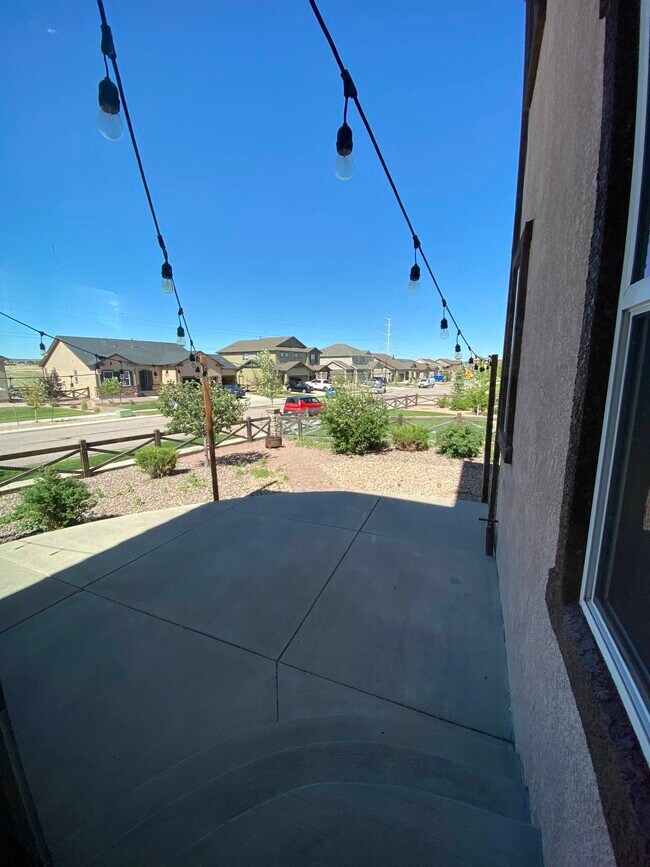 Building Photo - 8078 Cedarstone Ln