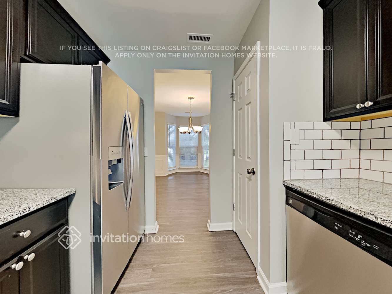 Building Photo - 5211 Bentgrass Run Dr