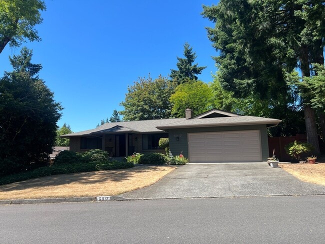 Primary Photo - 6bd/3ba Bellevue House