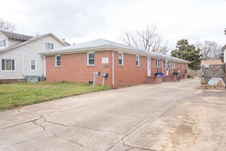 Building Photo - 9275 Hickory St