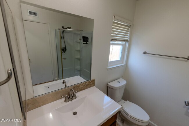 Building Photo - 569 S Danville Ave