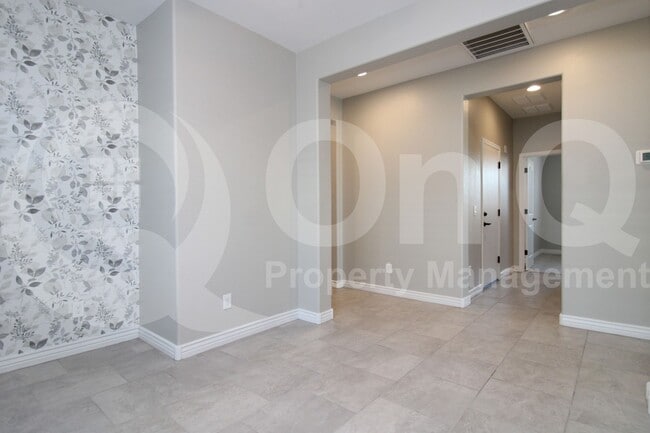 Building Photo - 25538 N 144th Ln