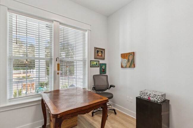 Building Photo - 1539 Coastal Oaks Dr