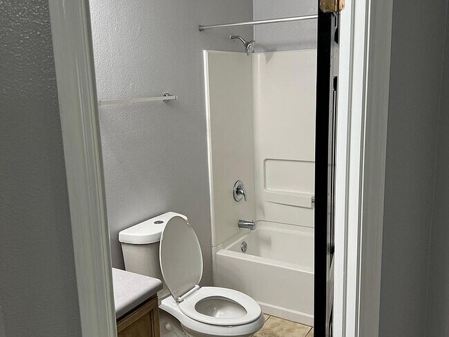 Building Photo - 3618 Candlehead Ln