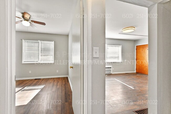Building Photo - 2421 Lindsay Ave