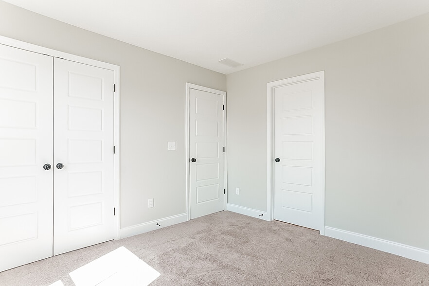 Building Photo - 5096 Greyton Cir