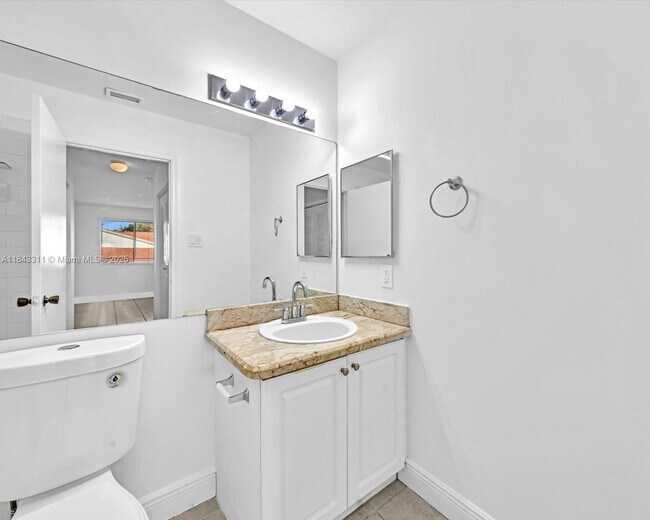 Building Photo - 15770 SW 106th Terrace
