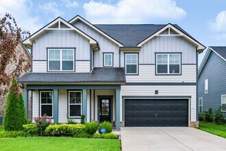 Building Photo - Beautiful 4 Bedroom, 3 Bath Home + Bonus - Available in Smyrna!