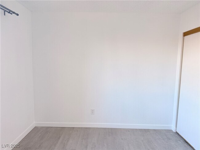 Building Photo - 601 Cabrillo Cir