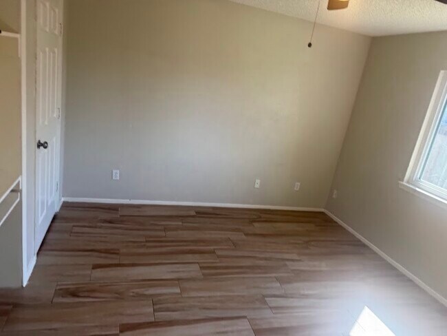 Building Photo - 3114 Clear Wing Ct