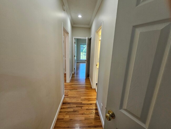 Building Photo - 8638 Reedy Creek Rd